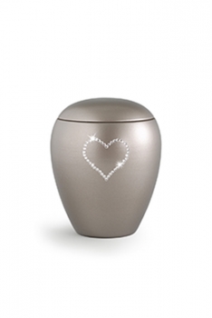 Pet urns 2,8 ltr Color: Fumé with heart